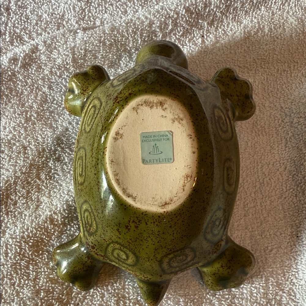 PartyLite Olive Green Turtle Candle Holder - Picture 2 of 3